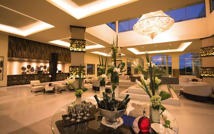 Welcome to El Dorado Seaside Suites