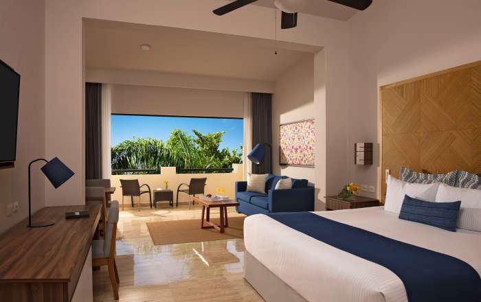 Preferred Club Junior Suite