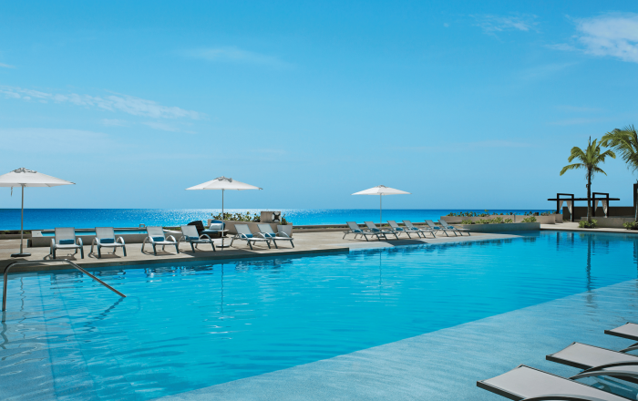 Main image for the offer: FREE Unlimited-Luxury® Extras.
