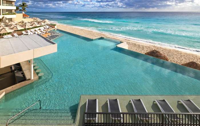 Oceanfront Infinity Pool Exclusive to Preferred Club Guests