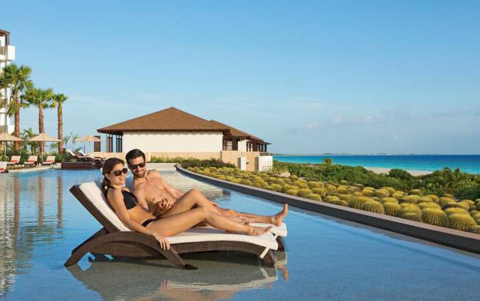 Oceanfront Infinity Pool