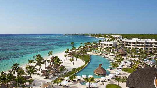 Main image of the hotel Secrets Akumal Riviera Maya.