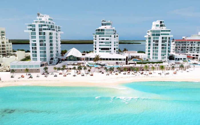 Main image for the offer: Mexico: 4* All-Inc Beachfront Resort w/Estandar Double Room & More! - Save 23%.