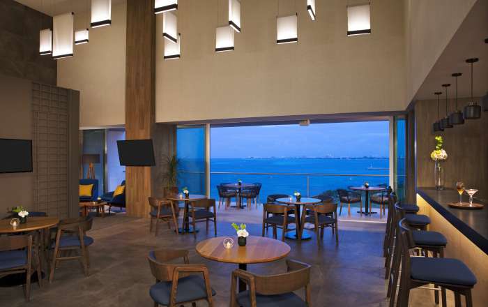 Preferred Club Lounge