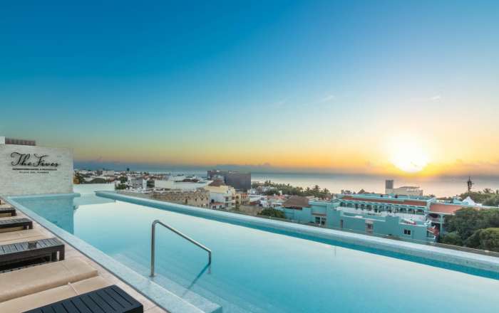 Roof Top Infinity Pool