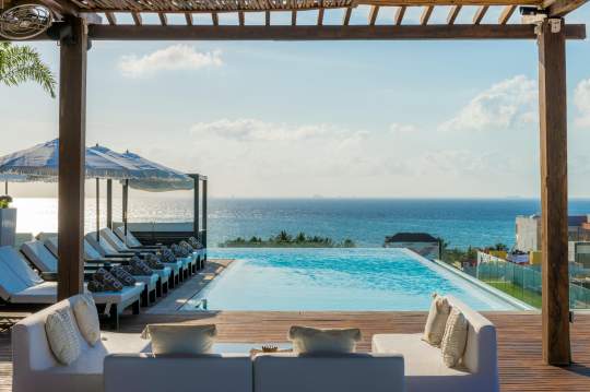 Main image of the hotel The Fives Playa del Carmen.