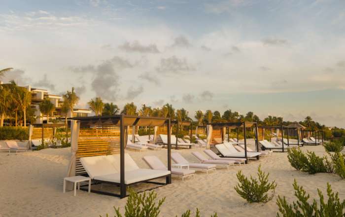 Beach Front Property with Gorgeous Beds