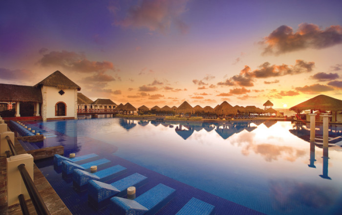 Main image for the offer: Mexico 5* All-Inc Beachfront Escape w/FREE Preferred Club Junior Suite Upgrade - Save 60%.