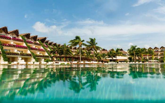 Rooms Overlooking the Main Pool Area