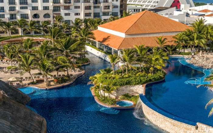 Expansive Pools