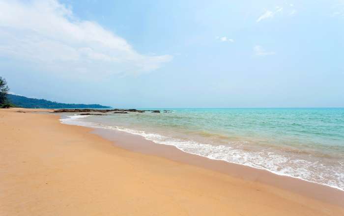 Lounge on Bang Niang Beach