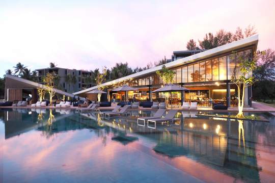 Main image of the hotel La Vela Khao Lak.