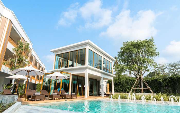 Modern Resort Featuring Thai Design