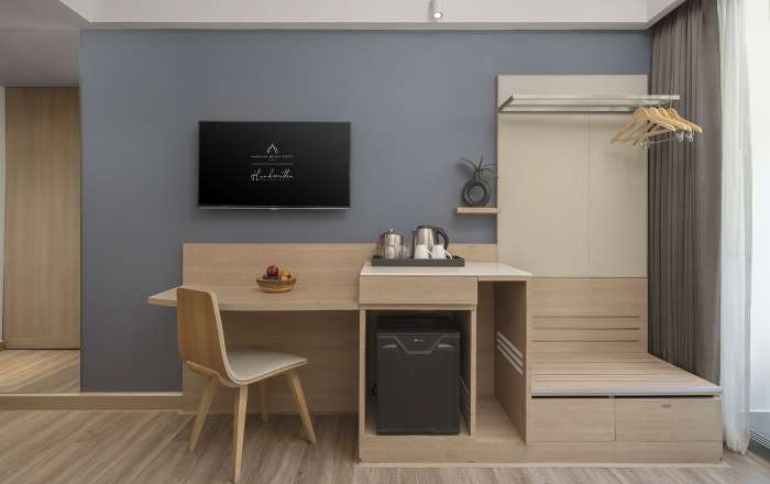 Light & Spacious Rooms