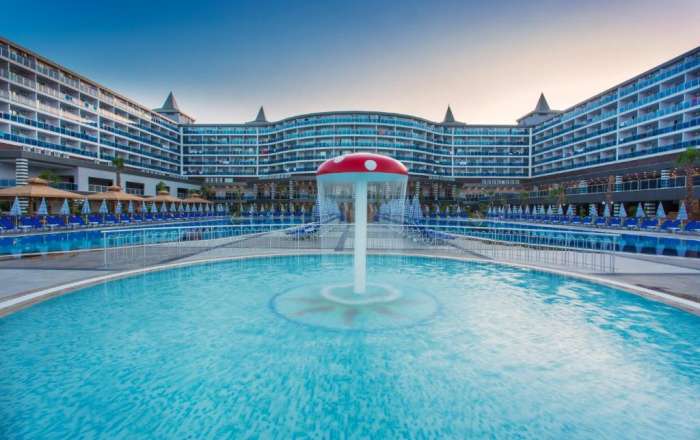 Or find somewhere quieter with a choice of 4 main pools