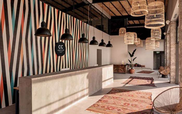 Stylish & Modern Reception Area