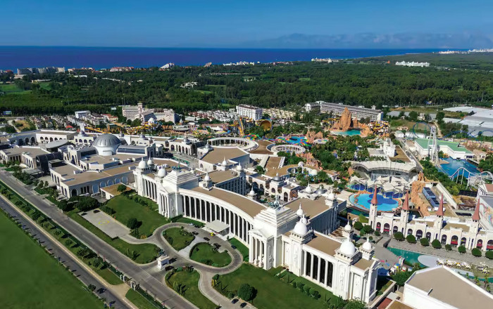 Main image for the offer: Unlimited Thrills & Family-Fun Await in Türkiye!.