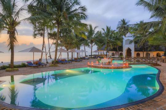 Main image of the hotel Sultan Sands Island Resort & Spa.