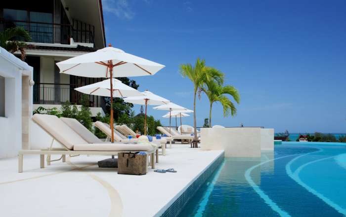 Pomelo Poolside Loungers