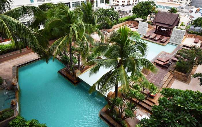 Century Park Hotel Pool