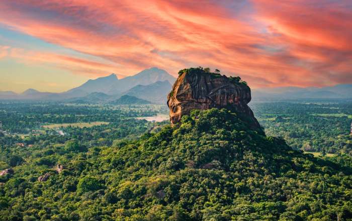 Visit The Iconic Sigiriya 'Lion' Rock