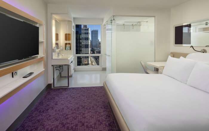 Premium Queen Room